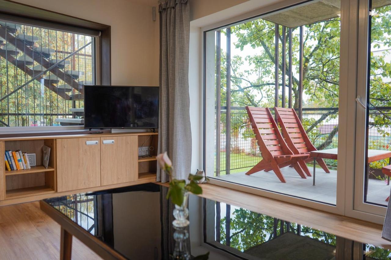 Vila Vekose - Apartman S Terasou A Zahradou Hradec Králové Eksteriør bilde